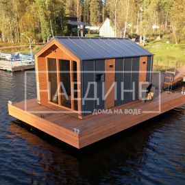 Арендовать плавучую баню Барн на выходные на озере | Наедине - дома на воде