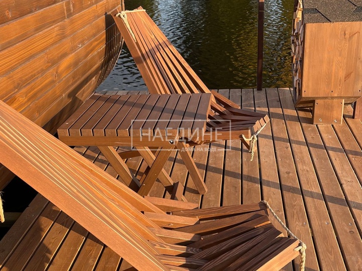 Аренда плавучей бани на Вуоксе – терраса с зоной для пикника и барбекю