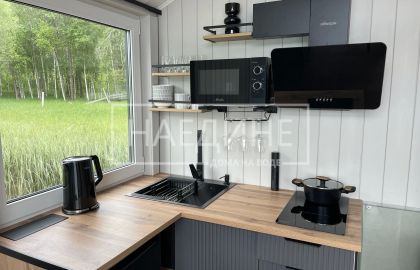 Современная кухня в доме на воде Сила Ветра для аренды