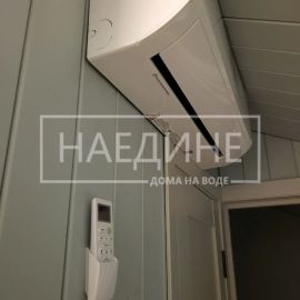 Кондиционер в хаусботе Сила Свободы | Наедине - дома на воде